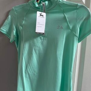 Green Short Sleeve Athletic Top. Equestrian Clothing.